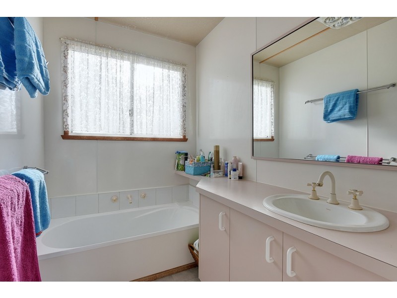 6 Esplanade, Dunalley TAS 7177