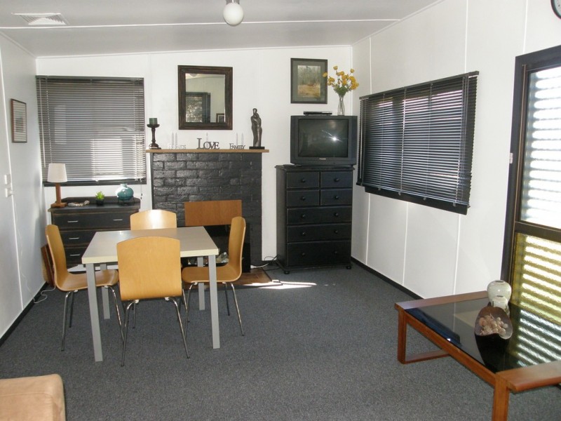 8 Dune Street, Scamander TAS 7215