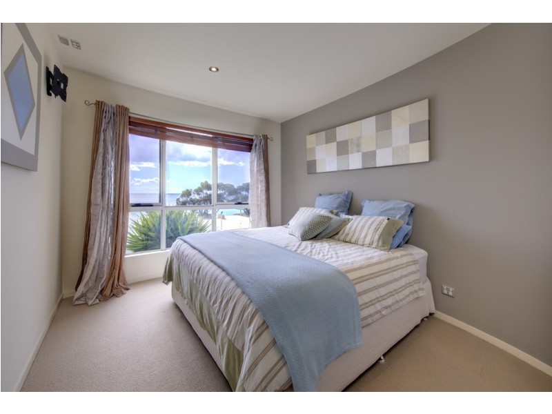 4/82 Main Road, Binalong Bay TAS 7216