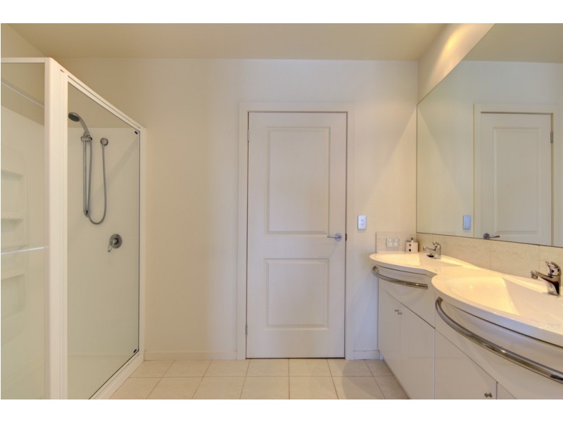 4/82 Main Road, Binalong Bay TAS 7216