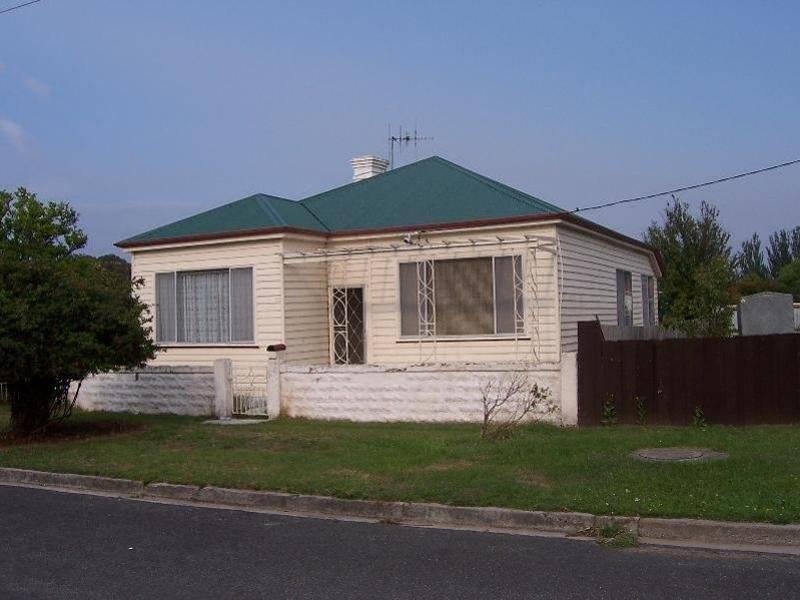 36 Cameron Street, St Marys TAS 7215