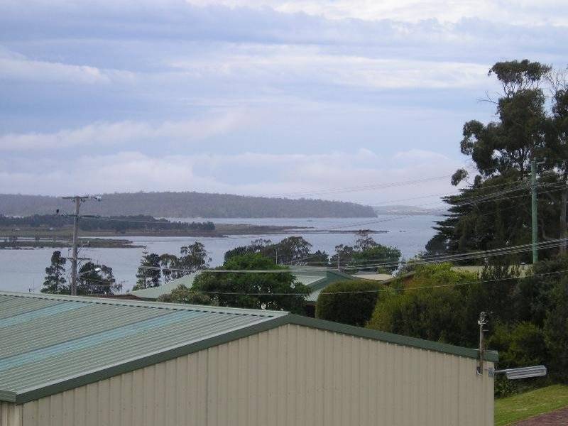 6 Erythos Grove, St Helens TAS 7216