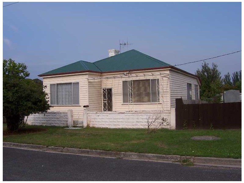 36 Cameron Street, St Marys TAS 7215