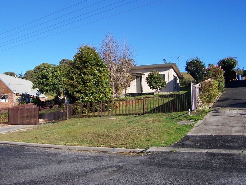 28 Halcyon Grove, St Helens TAS 7216
