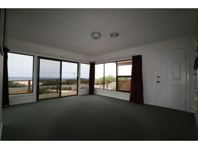 279 Tasman Highway, Beaumaris TAS 7215