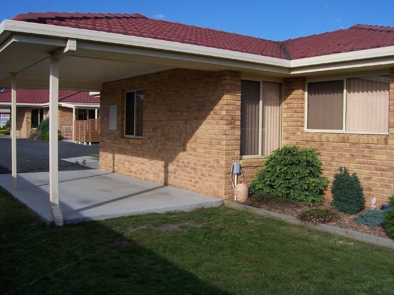 2/84 Tully Street, St Helens TAS 7216