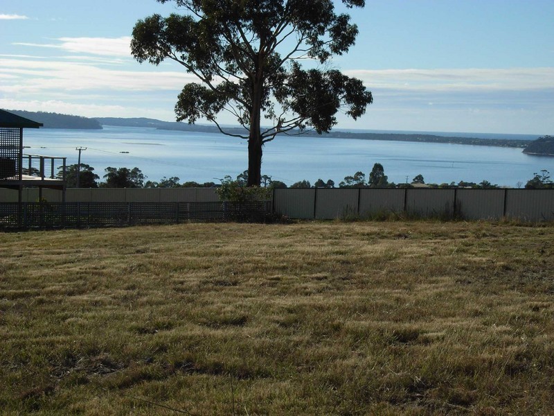 13 Cobrooga Drive, St Helens TAS 7216