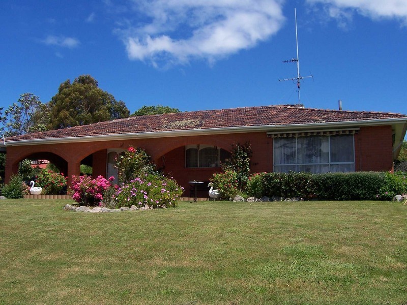 10 Tasman Highway, St Helens TAS 7216