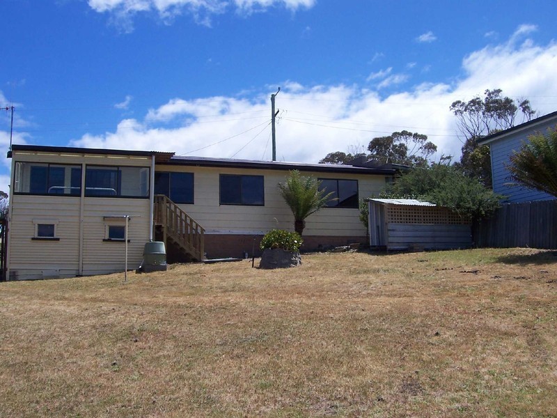 4 Targett Street, Scamander TAS 7215