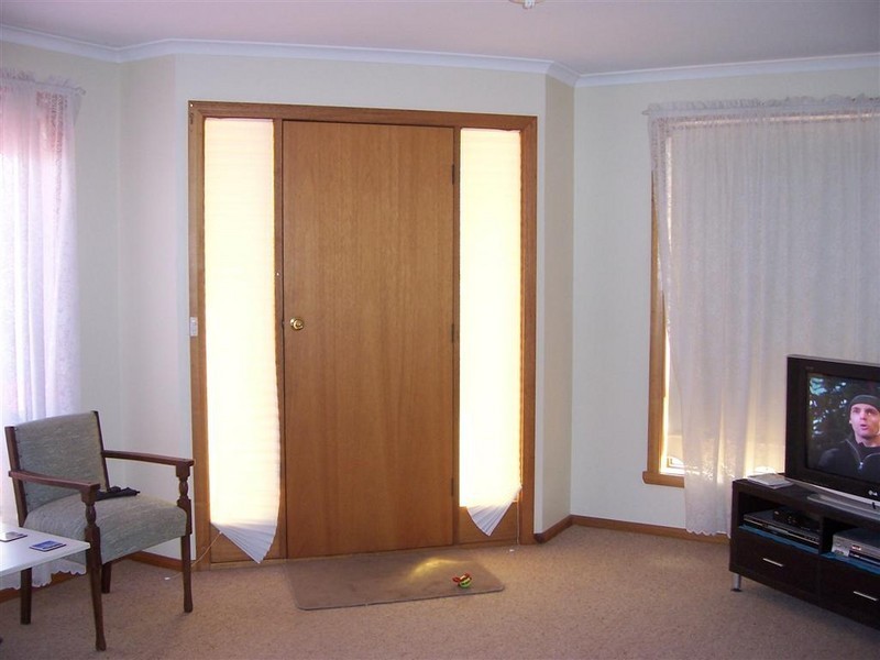 2/4 Tully Street, St Helens TAS 7216