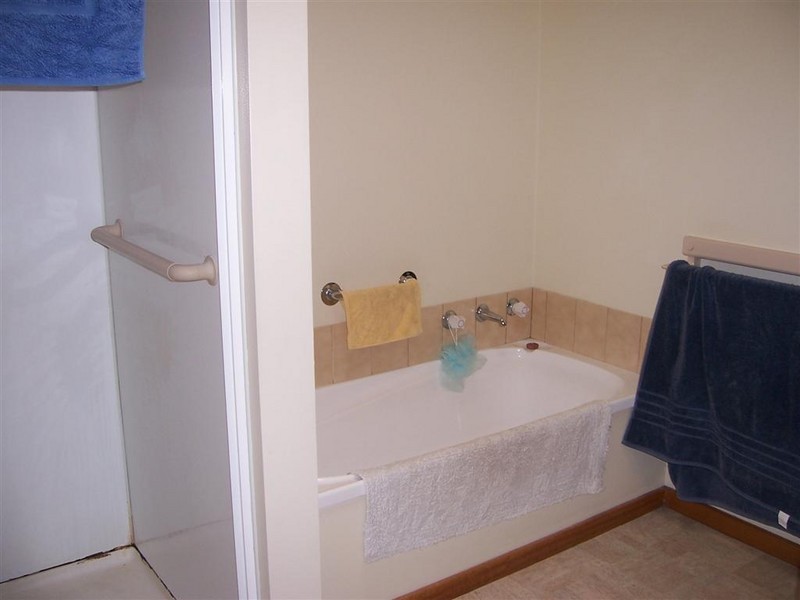 2/4 Tully Street, St Helens TAS 7216