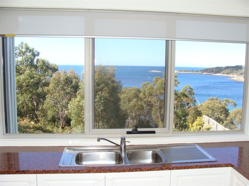 34 Treloggen Drive, Binalong Bay TAS 7216