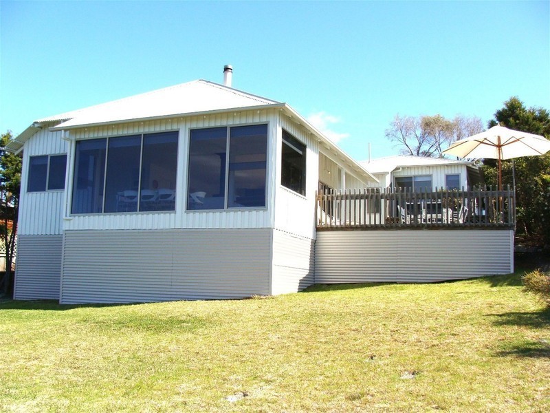 34 Treloggen Drive, Binalong Bay TAS 7216