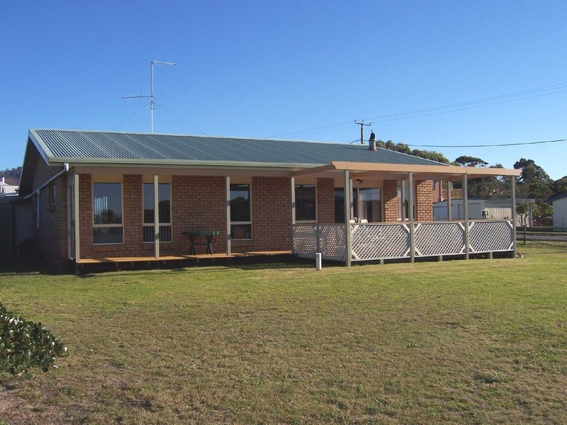 97  Tasman Highway, Beaumaris TAS 7215