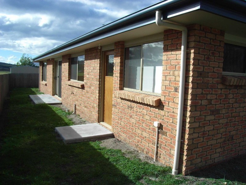 2/28 Tully Street, St Helens TAS 7216