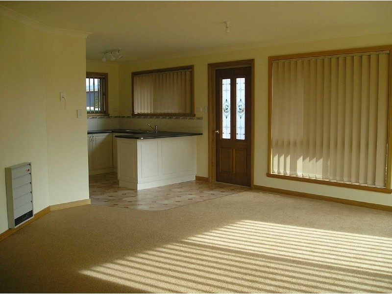 Unit 2/13 Cameron Street, St Helens TAS 7216