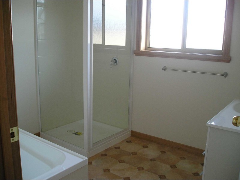 Unit 2/13 Cameron Street, St Helens TAS 7216