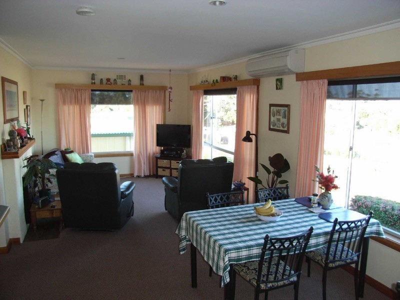 10 Halcyon Grove, St Helens TAS 7216