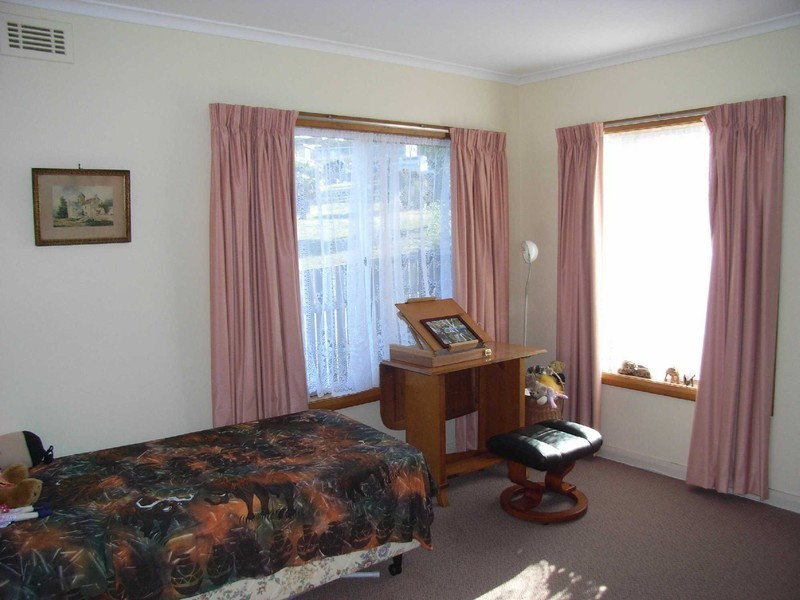 10 Halcyon Grove, St Helens TAS 7216