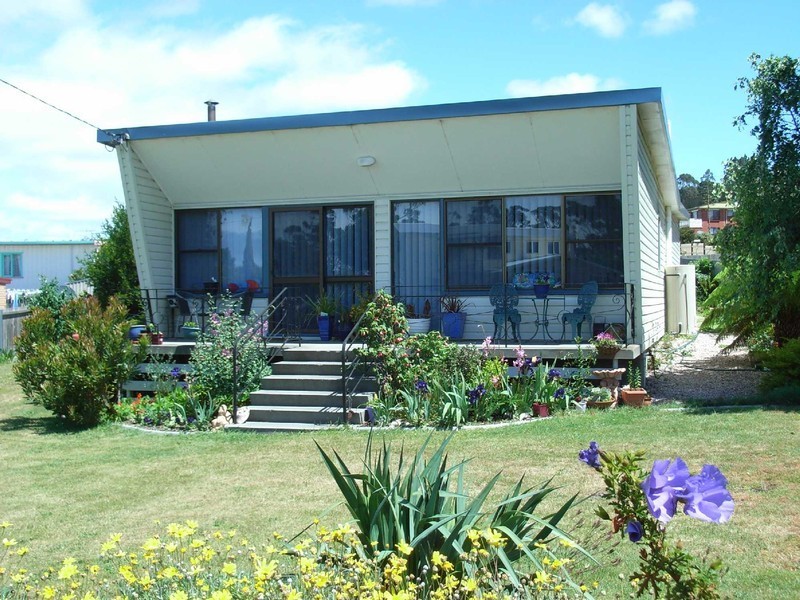 5 Falmouth Street, St Helens TAS 7216