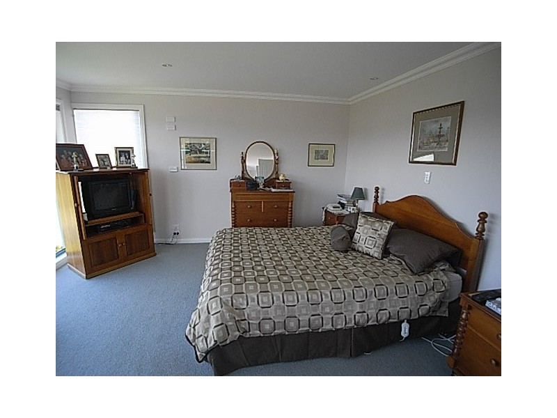 Karaka Close, Akaroa TAS 7216