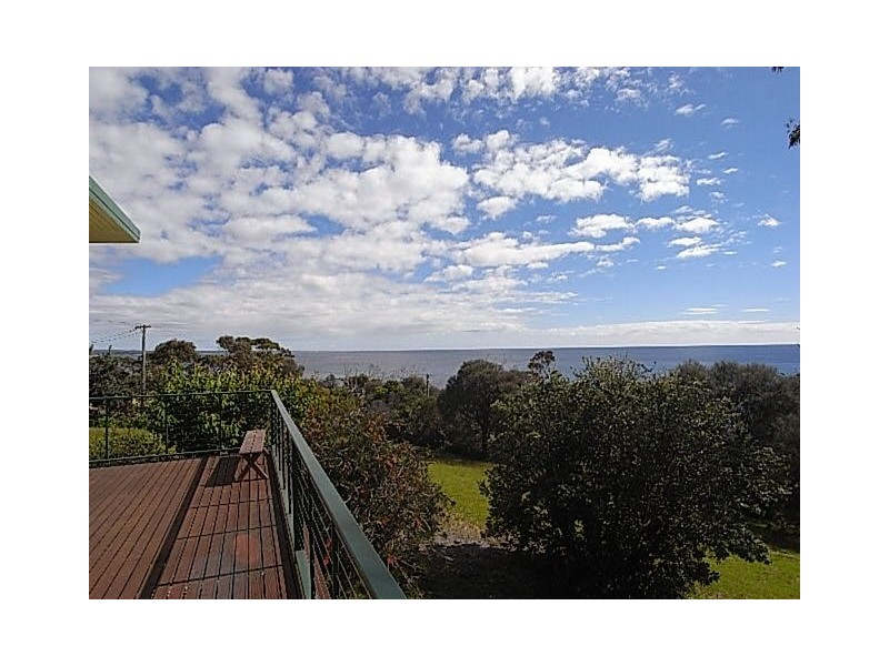 1 Hilltop Drive, Binalong Bay TAS 7216