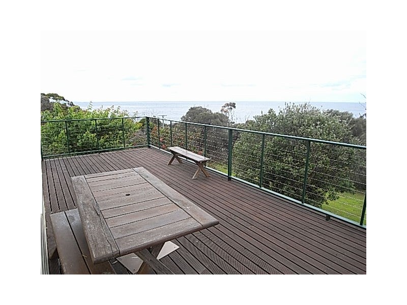 1 Hilltop Drive, Binalong Bay TAS 7216