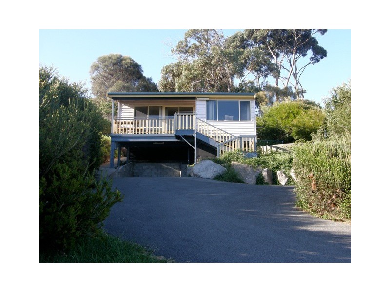 64 Main Road, Binalong Bay TAS 7216