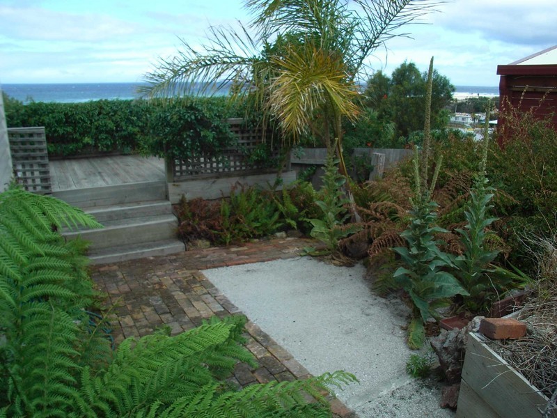 10 Targett Street, Scamander TAS 7215