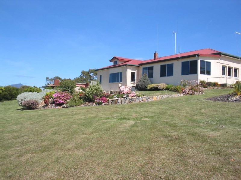 9-11 Thomas Street, Scamander TAS 7215