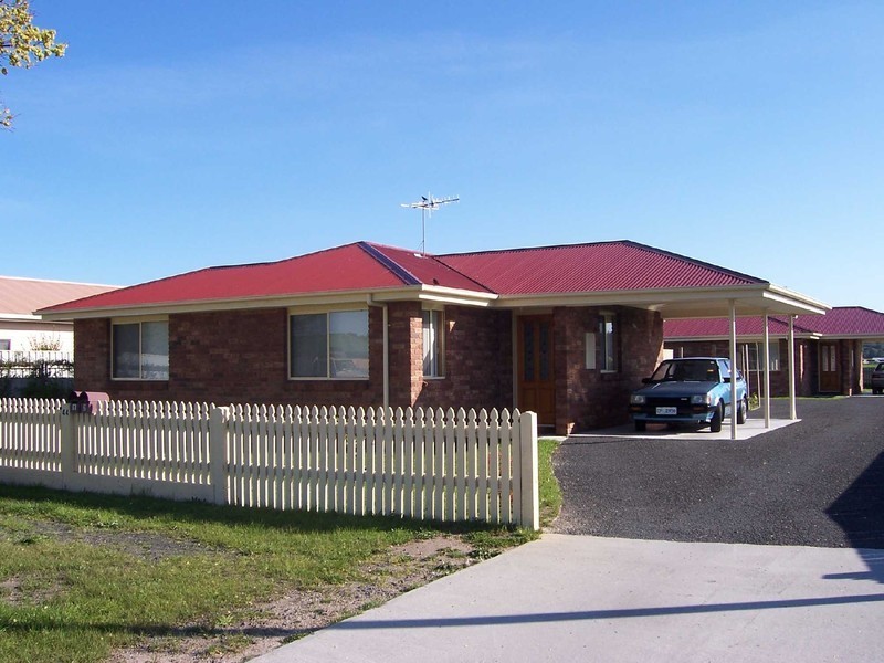 1/44 Tully Street, St Helens TAS 7216