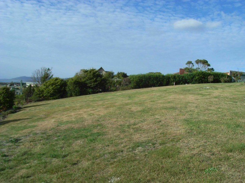 3 Heath Street, Scamander TAS 7215
