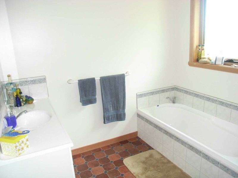13 Douglas Court, St Helens TAS 7216
