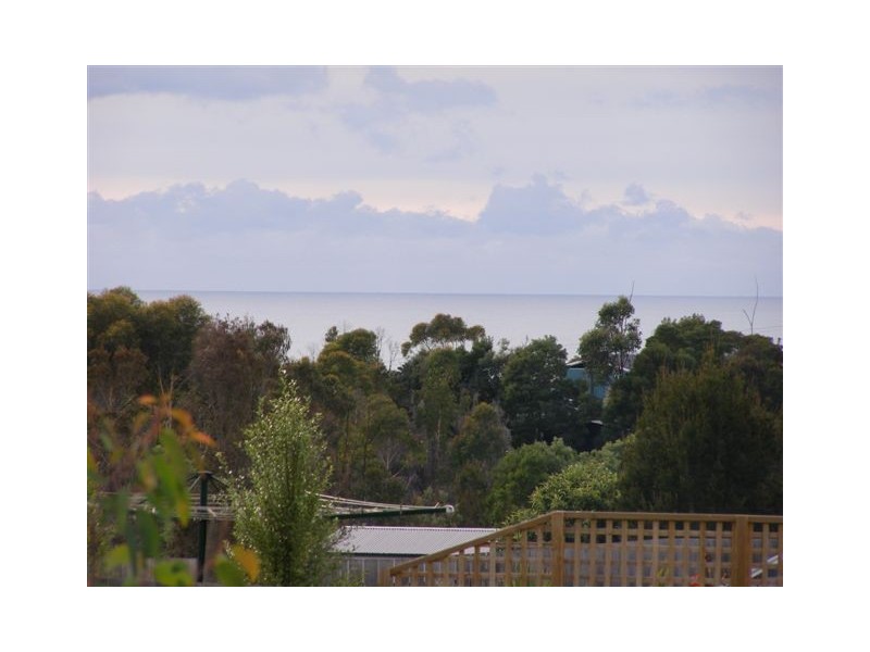 Oberon Place, Scamander TAS 7215