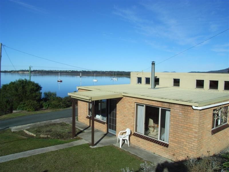 327  Binalong Bay Road, St Helens TAS 7216