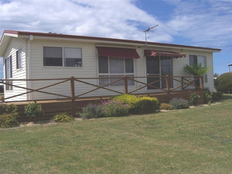 14 Akaroa Avenue, Akaroa TAS 7216