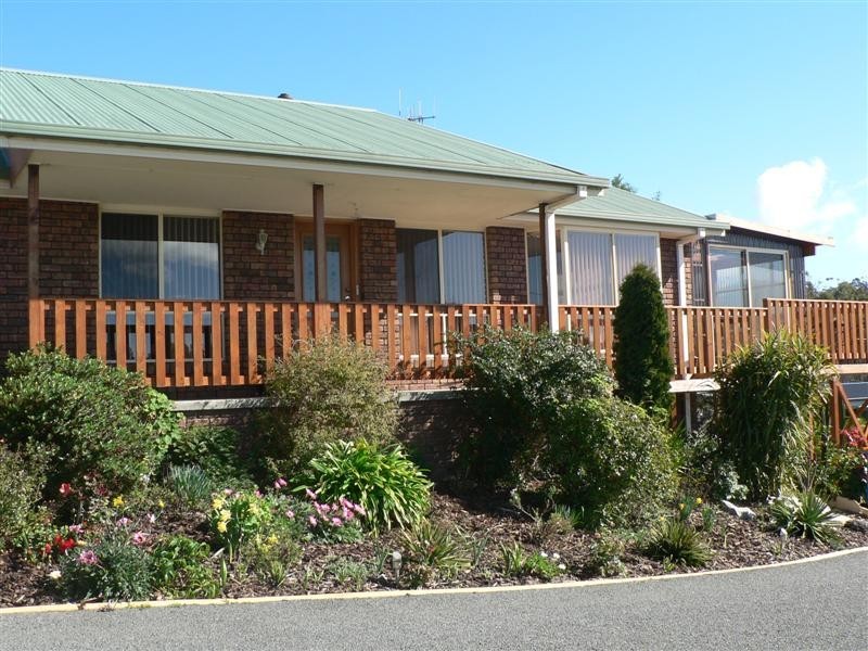 16 Cherrywood Drive, Scamander TAS 7215