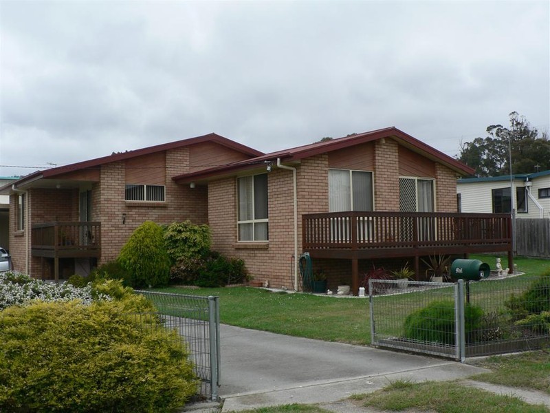 3 Falmouth Street, St Helens TAS 7216