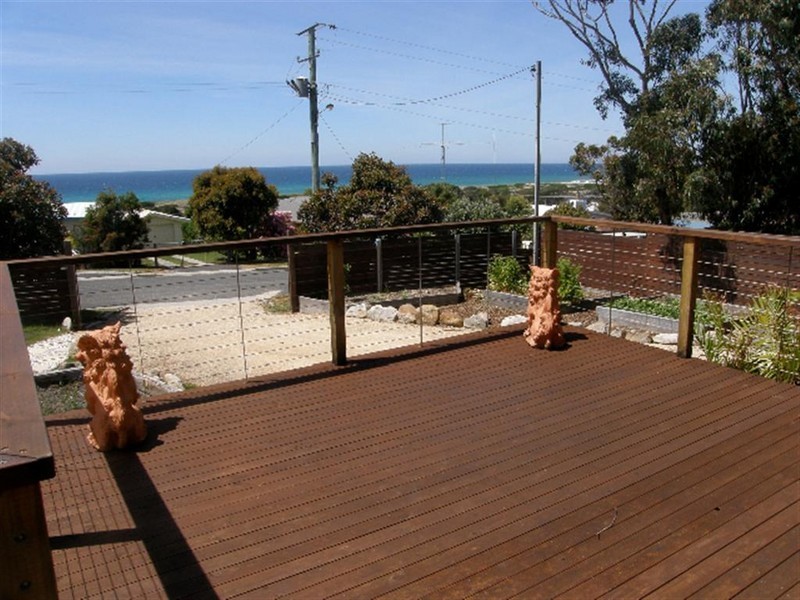 11 Targett Street, Scamander TAS 7215