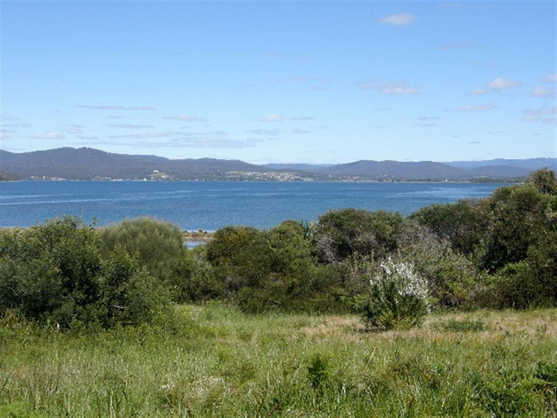 12 Kiama Parade, Akaroa TAS 7216