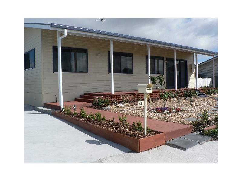 9 Palm Court, St Helens TAS 7216