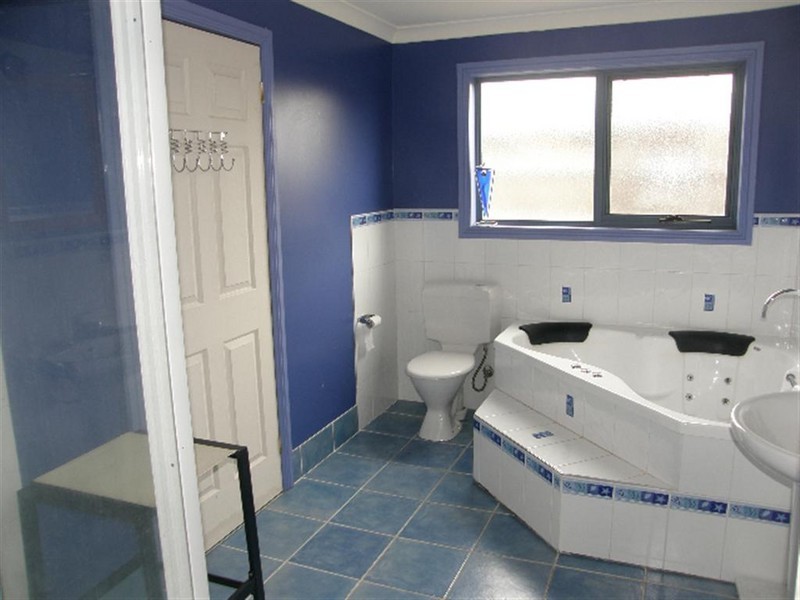 13 Annie Street, St Helens TAS 7216