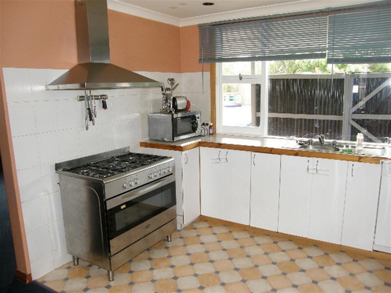13 Annie Street, St Helens TAS 7216