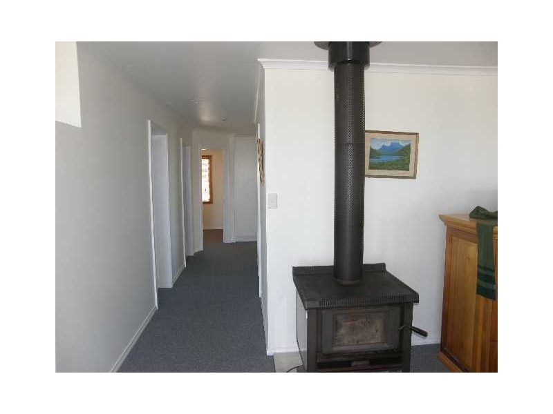 3 Charles Street, Beaumaris TAS 7215