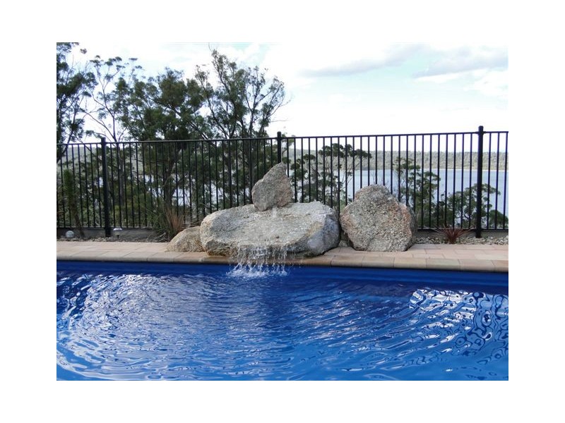 369 Binalong Bay Road, St Helens TAS 7216