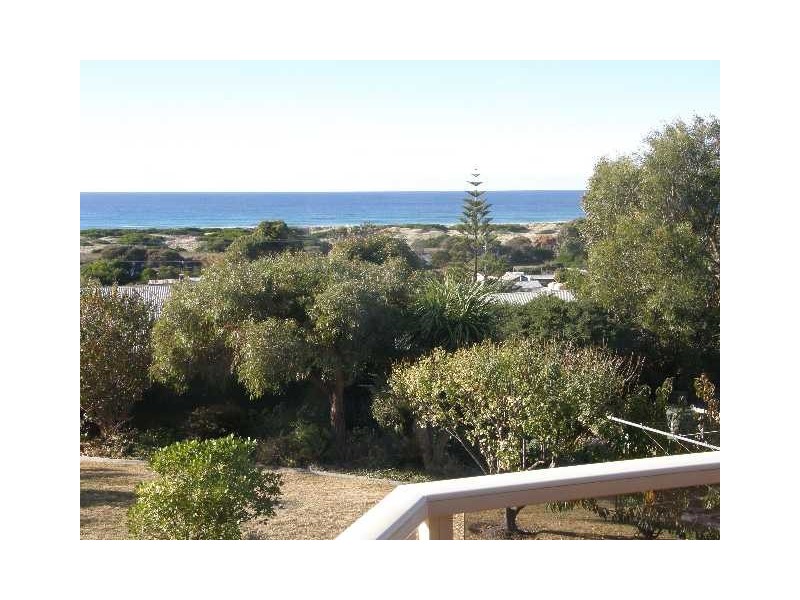 8 Targett Street, Scamander TAS 7215