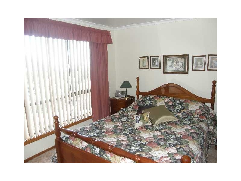 8 Targett Street, Scamander TAS 7215