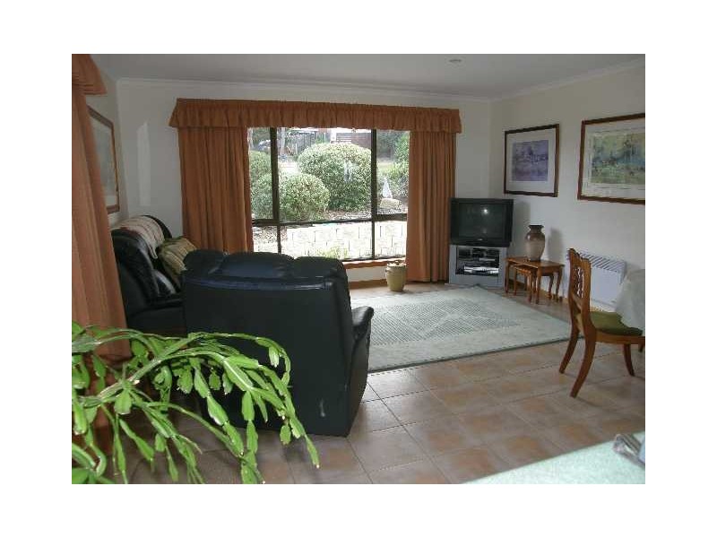 8 Targett Street, Scamander TAS 7215