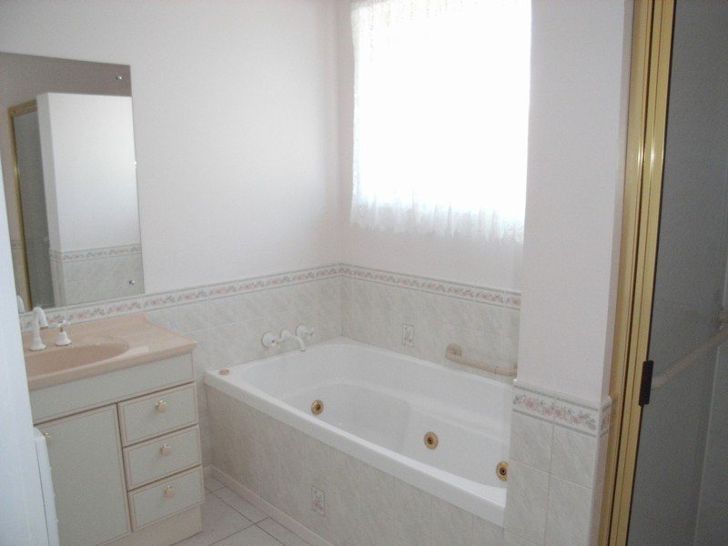 25 Pacific Drive, Binalong Bay TAS 7216