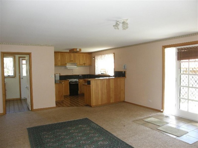 8 Cray Court, Binalong Bay TAS 7216